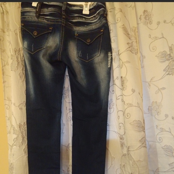 Denim Light Wash Jeans - Picture 3 of 4